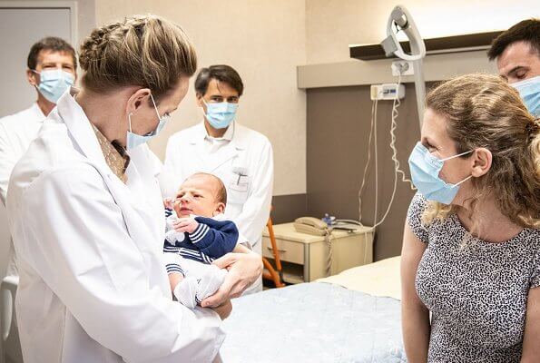 الأميرة تشارلين تزور جناح الولادة في مستشفى الأميرة غريس