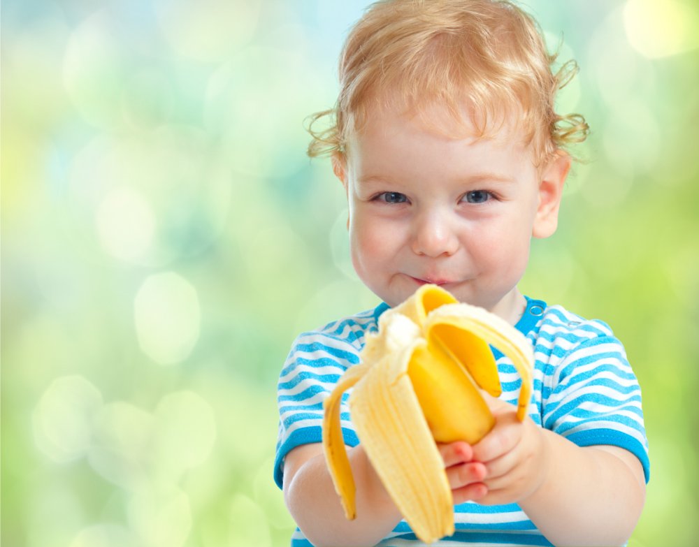 فوائد الموز للاطفال الرضع والطريقة الأفضل لتقديمه لهم