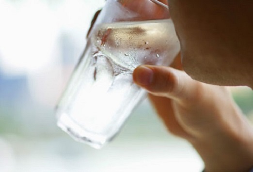 شرب الماء الكافي مهم للسيطرة على السكري