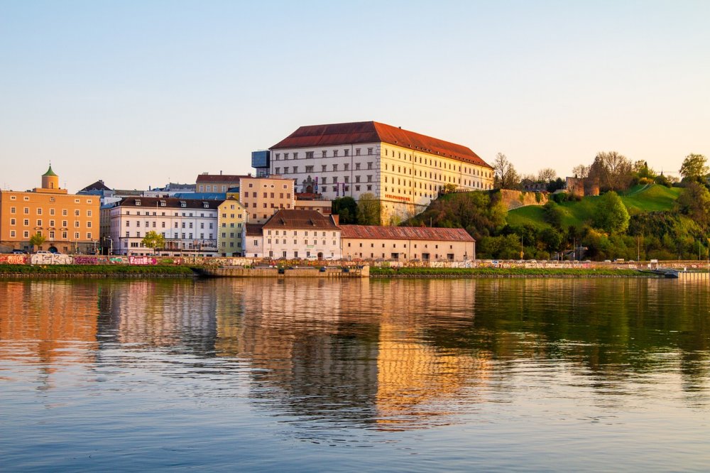تعرف على أجمل مدن للسياحة العائلية في النمسا بواسطة NickyPe