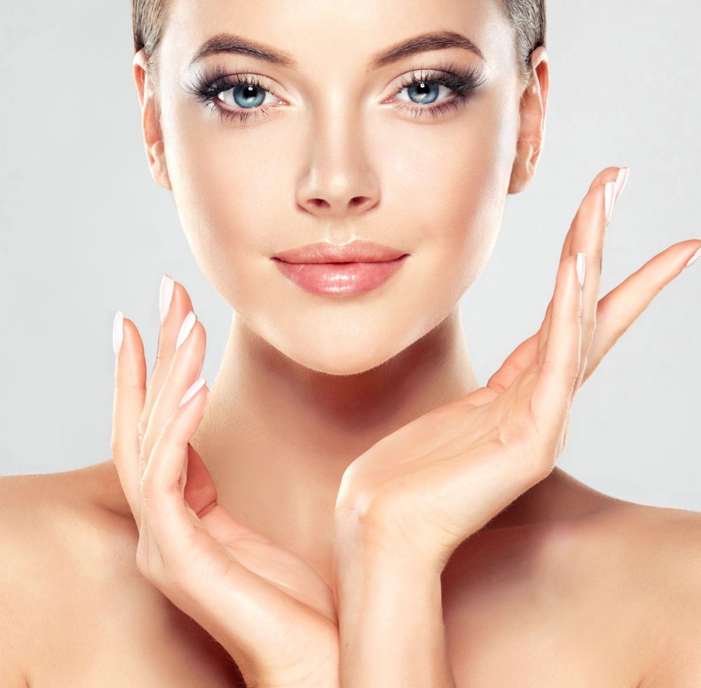 متى تصبح عمليات تجميل الوجه ضرورية عند المرأة للحصول على وجه شبابي وخالي من علامات الشيخوخة