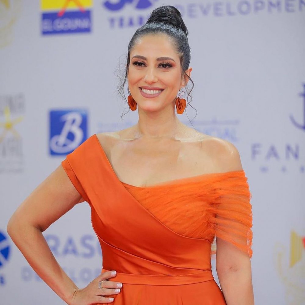 الممثلة المصرية حنان مطاوع
