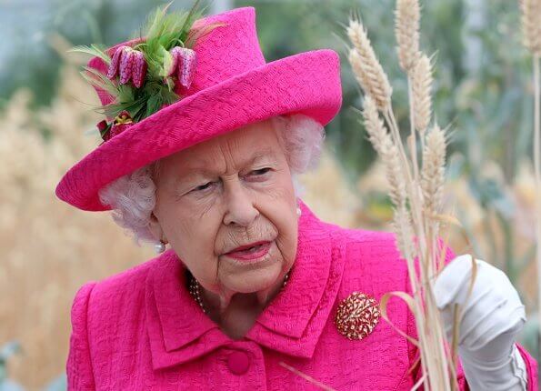 ملكة بريطانيا زارت المعهد الوطني للزراعة النباتية