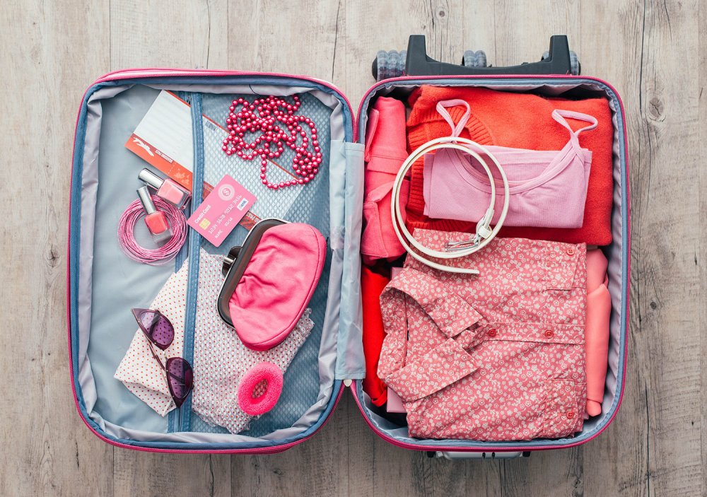 تأكد من حماية الملابس من السوائل في حقيبة السفر