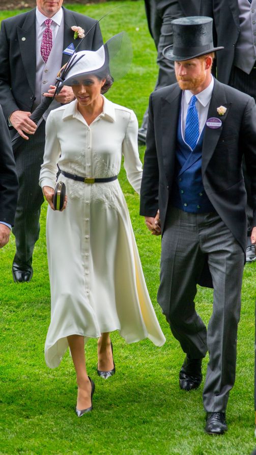 ميغان ماركل متألقة بتصميم جيفانشي في احتفال Royal Ascot عام 2018