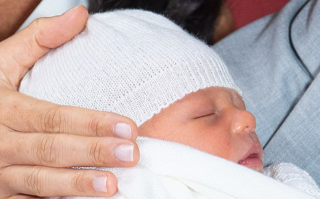 طفل الأمير هاري سيصبح أميرا بعد أن يتوج جده الأمير تشارلز ملكا للبلاد