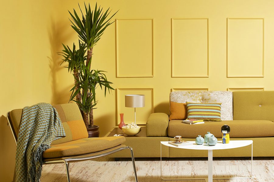 الأصفر الجريء يعطي تصاميم جبس بورد غرفة المعيشة تألق وفخامة