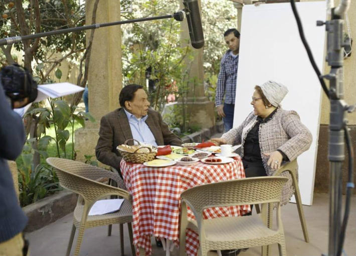 عادل إمام ودلال عبد العزيز في إحدى مشاهد "فالنتينو" 