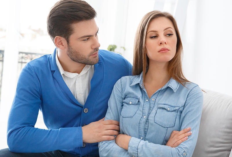 يجب على الزوجين الإستفادة من الحجر الصحي المنزلي لتحسين العلاقة وليس لإختلاق المشاكل الزوجية