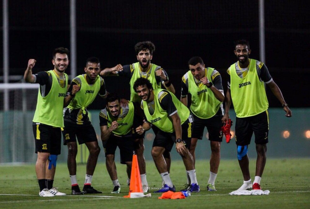 اتحاد جدة عسكر في دبي استعدادا لنهائي كأس الملك