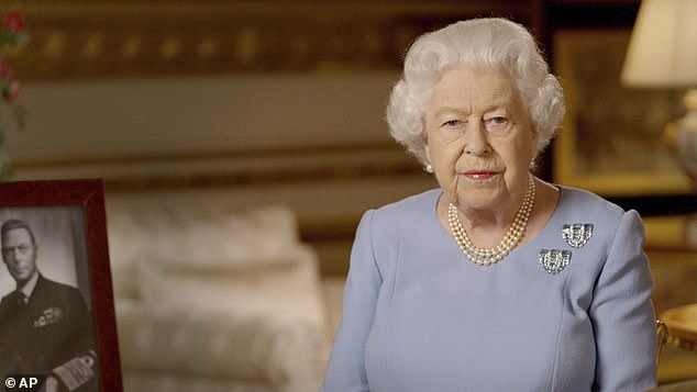 ملكة بريطانيا قد تغيب عن العمل الرسمي لسنوات