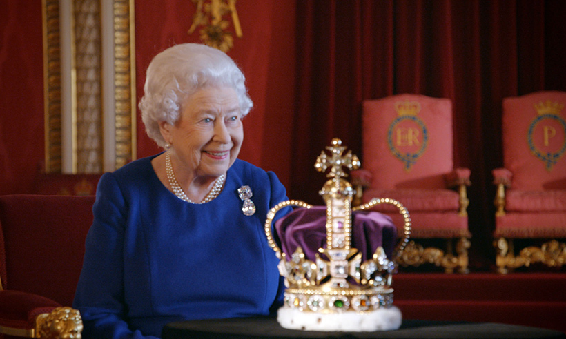 ملكة بريطانيا اختارت مخبأ غريبا لـ مجوهراتها الملكية