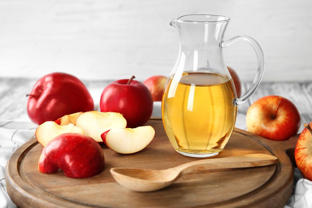 تساعد خصائص المضادات في خل التفاح على تحسين مستوى الحمض في الامعاء