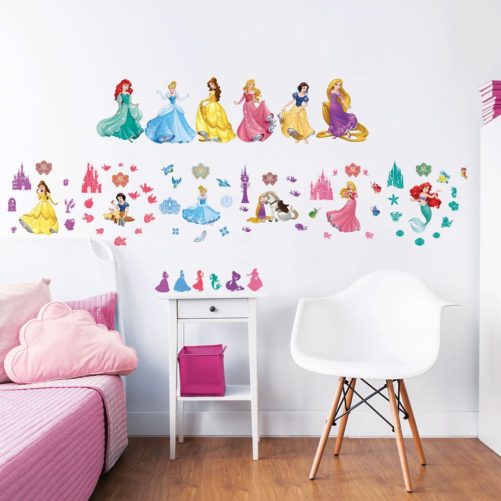  الملصقات الملونة والمحببة لطفلك على جدران غرفته