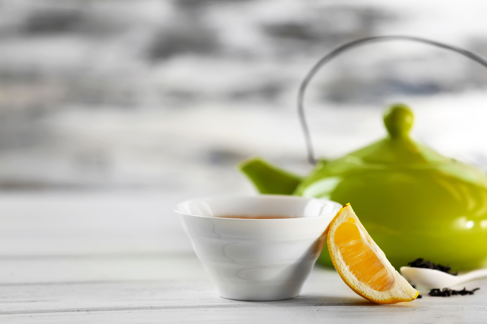 تناول الشاي الاخضر مع الليمون بالطريقة الصحية مفيد لانقاص الوزن