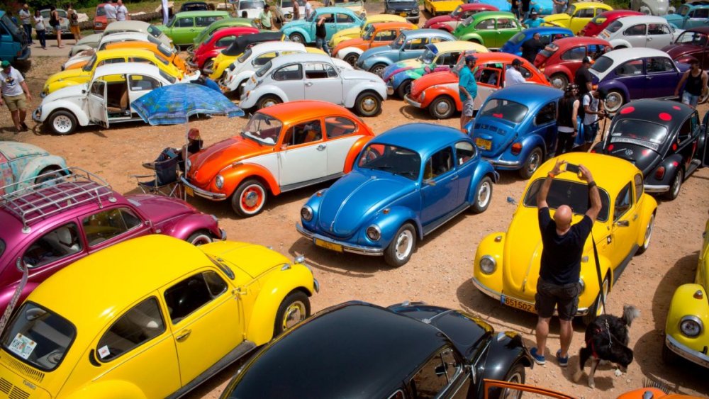 فولكس فاجن تنهي حقبة طويلة من تاريخها بإنتاج آخر سيارة VW Beetle