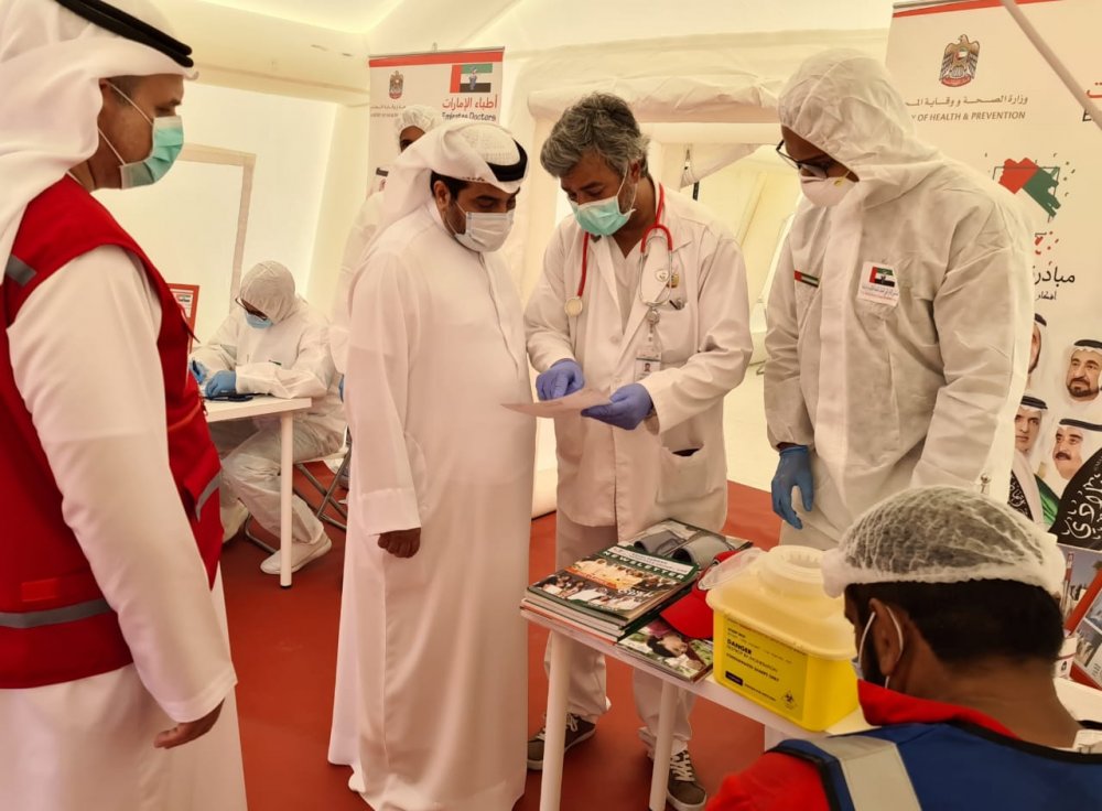 الإمارات تزيد الطاقة الاستيعابية للمراكز الصحية الموفرة للقاح كوفيد 19