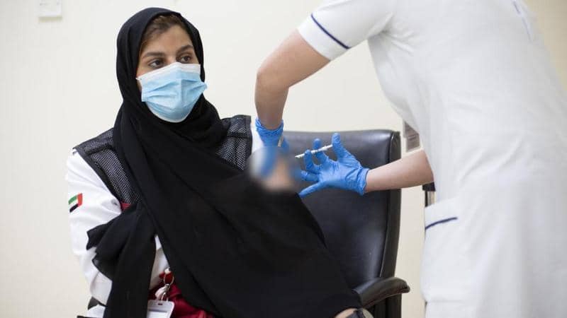 الإمارات تتخطى حاجز الخمسة ملايين جرعة من لقاح كوفيد-19
