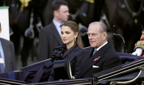 الملكة رانيا عن الأمير فيليب: كان مرساة دائمة لجلالة الملكة
