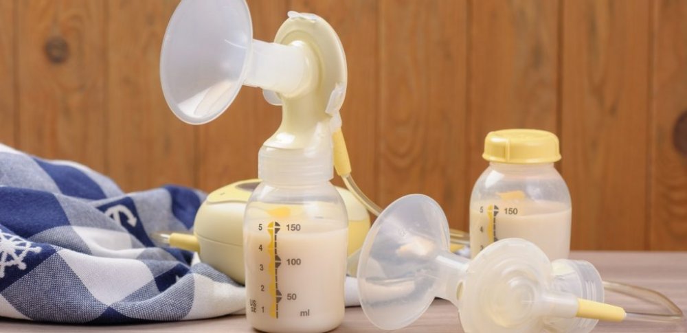 أدوات الرضاعة الطبيعية من مستلزمات المولود
