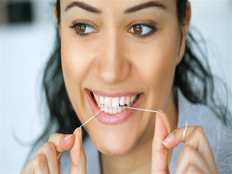 خيوط تنظيف الأسنان تمنع تراكم الجير