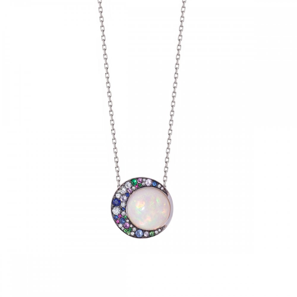  قلادة Opal Eclipse Pendant من علامة المجوهرات نور فارس