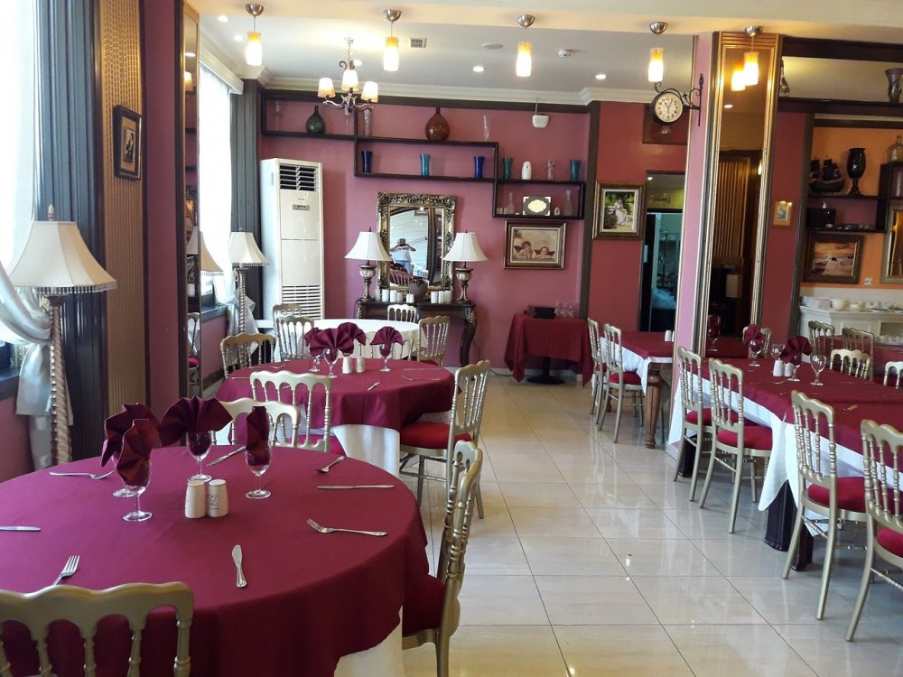  أماكن للإفطار والسحور في وهران مطعم La Comete