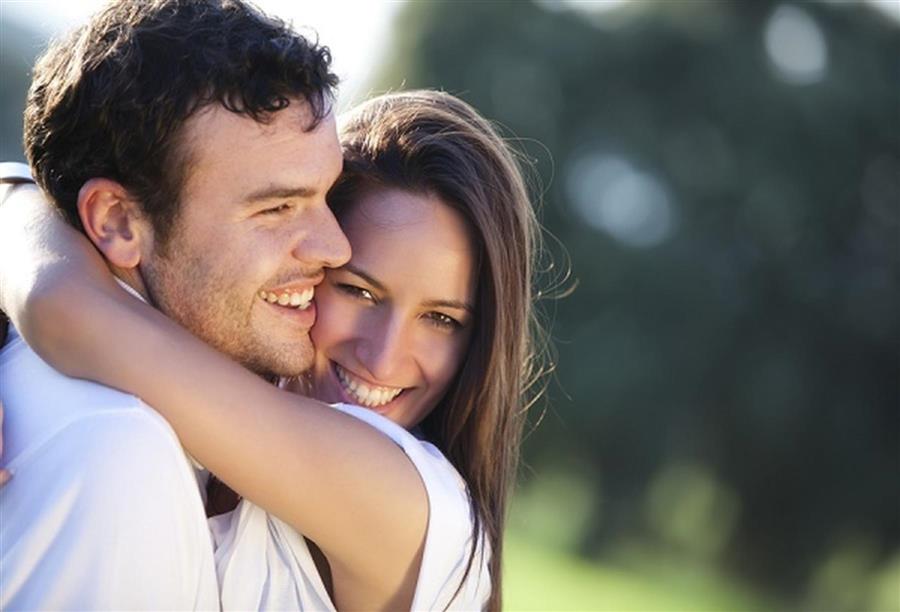ما هي علامات سعادة الرجل في الحياة الزوجية