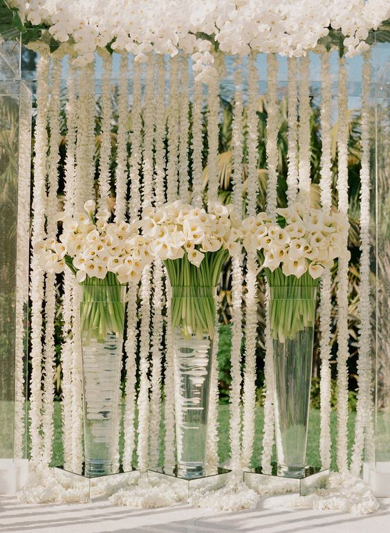  حبال الورود من زهرة الياسمين في ديكور حفل الزفاف
