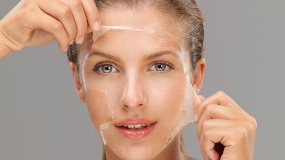 3 خلطات طبيعية من السكر لتقشير الوجه في اسبوع