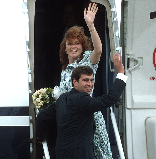 الأمير أندرو دوق يورك مع زوجته السابقة سارة فيرغسون في رحلة شهر العسل