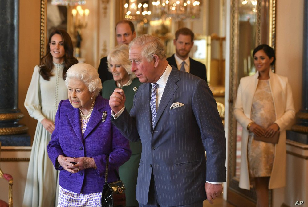 ملكة بريطانيا أجلت الإعلان عن اسم الأمير تشارلز