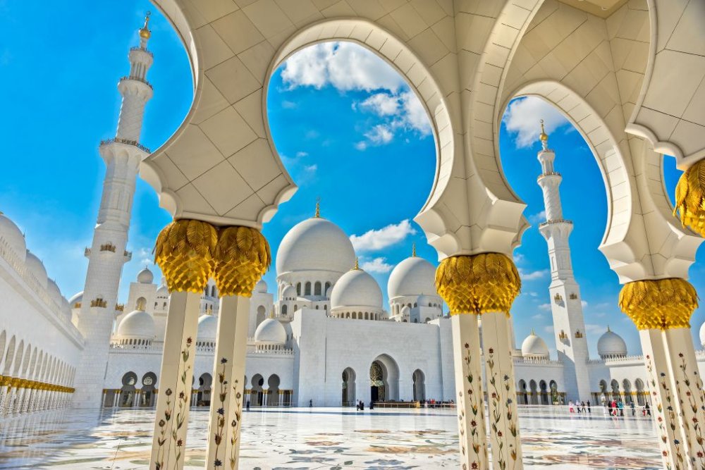 افضل الدول لشهر العسل في فبراير 2020- الامارات العربية المتحدة - مسجد زايد في ابوظبي