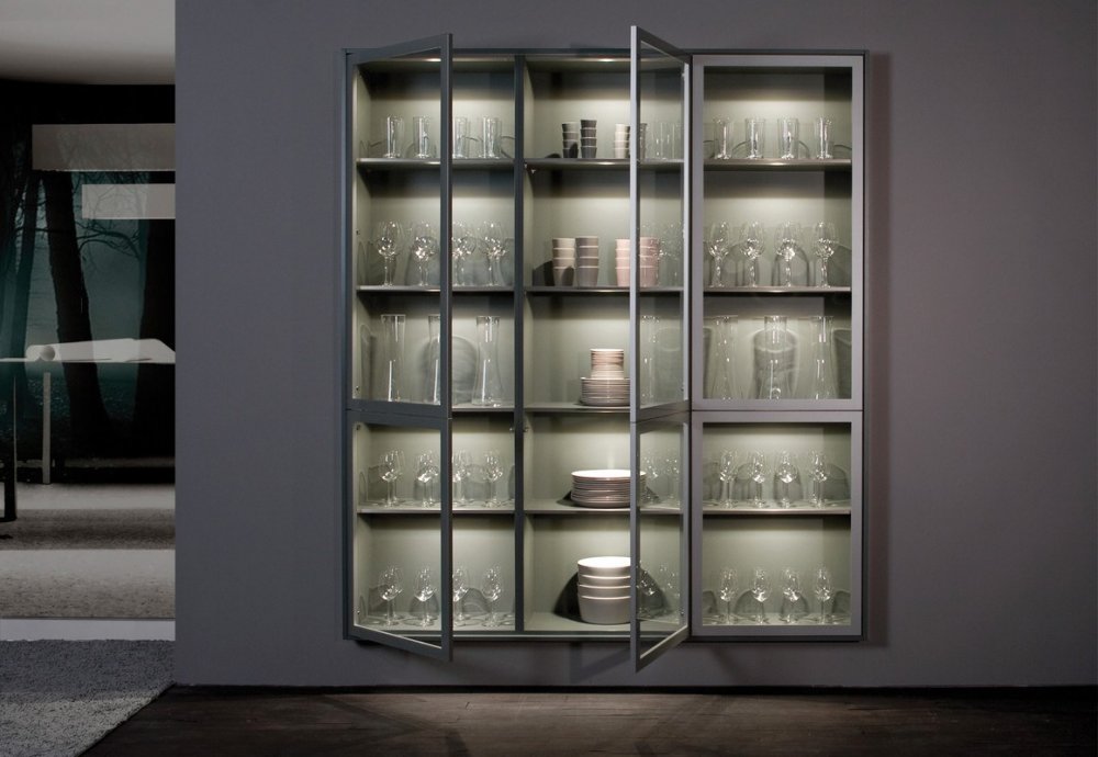  خزانة مطبخ جدارية بأبواب زجاجية شفافة