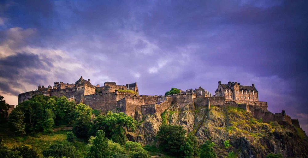 قلعة أدنبره Edinburgh Castle