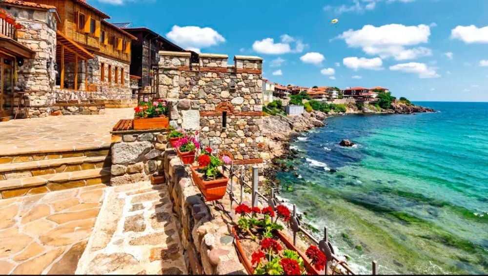 بلغاريا ستكون خيار رائع بالنسبة لك فهي موطن لمجموعة رائعة من الشواطئ السياحية