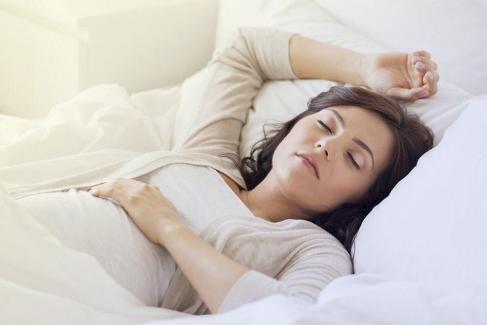وضعية النوم الأمثل للحامل