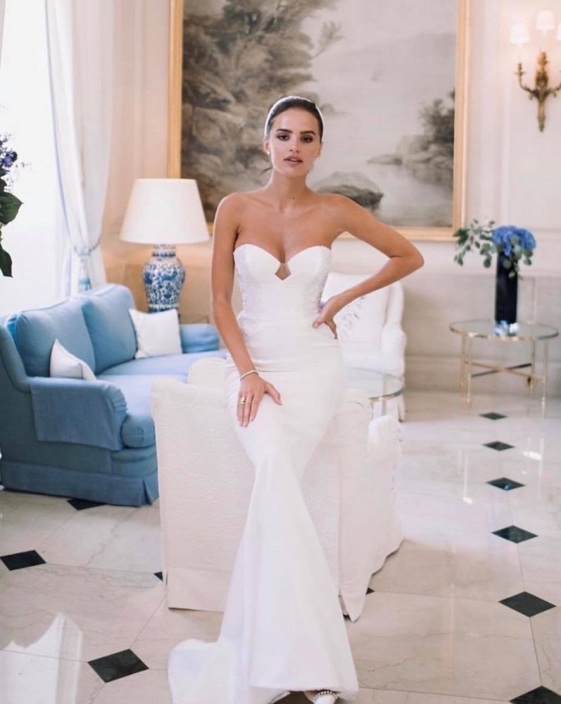 نعومة فستان زفاف آنا اندريس