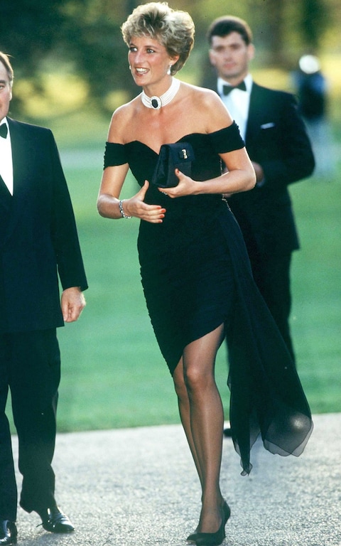 كان الفستان الأسود الذي ارتدته الأميرة ديانا قبل طلاقها الرسمي هو الأشهر