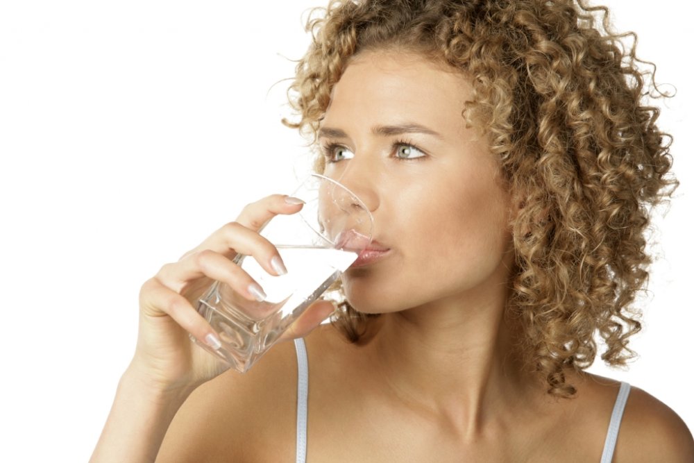 شرب الماء بكثرة يقي من مرض الشقيقة