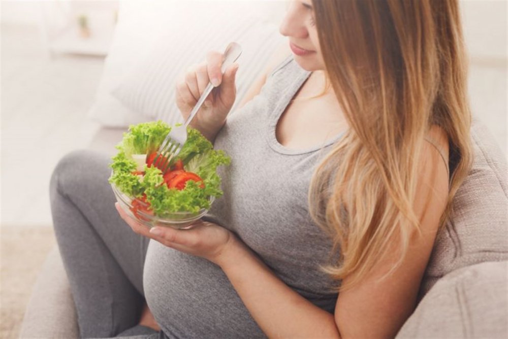 فوائد الخس للحامل في الشهر الرابع من الحمل