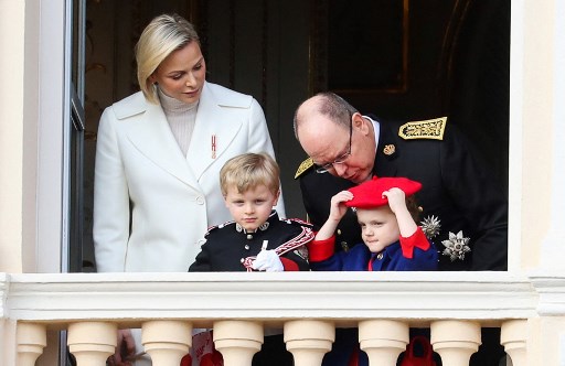 الأميرة شارلين مع عائلتها الملكية في موناكو