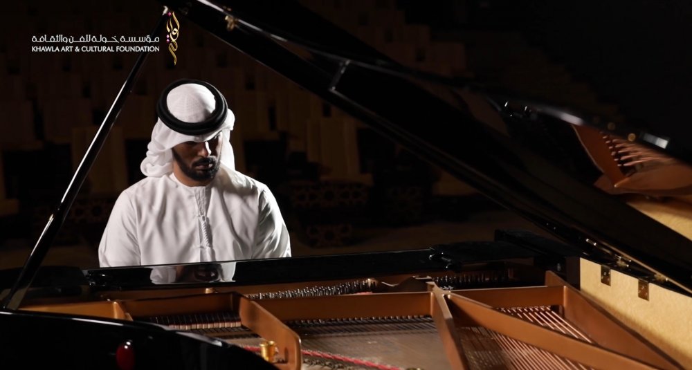العديد من الإنجازات حققها عازف البيانو الإماراتي محمد الجهوري