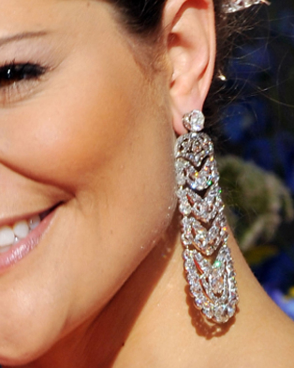 أقراط The Swedish Diamond Epaulette Earrings