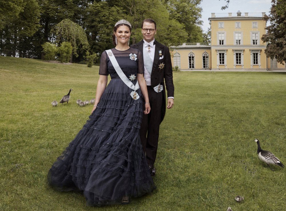 الأميرة فيكتوريا تحتفل بعيد زواجها العاشر