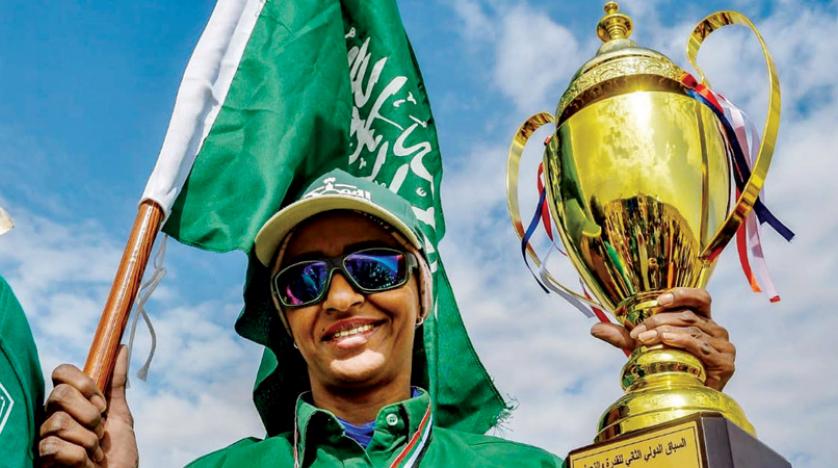 خلود مختار وحصولها على المركز الأول في سباق عمان
