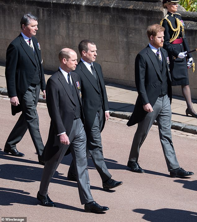 الأميران وليام وهاري لم يسيرا جنبا إلى جنب في جنازة الأمير فيليب