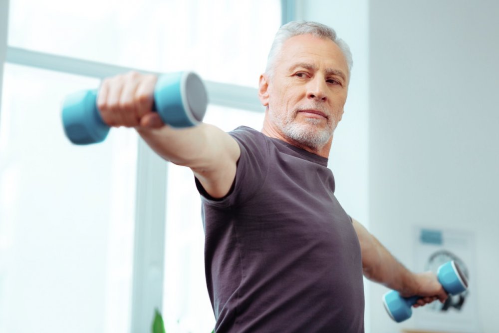 تمارين رياضية فعالة للأباء فوق الخمسين لصحة أفضل