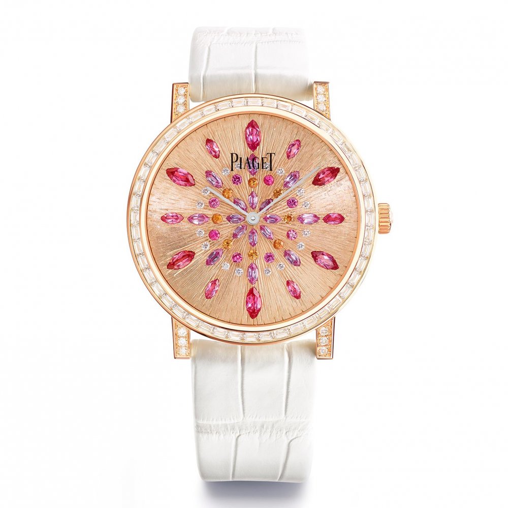  تصميم ساعة مذهلة بمينا ذهب وردي مرصعة بالاحجار منها الصفير الوردي قطع ماركيز من Piaget