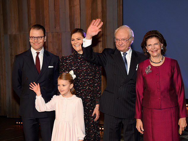 العائلة السويدية المالكة تحتفل بعيد ميلاد الملكة سيلفيا